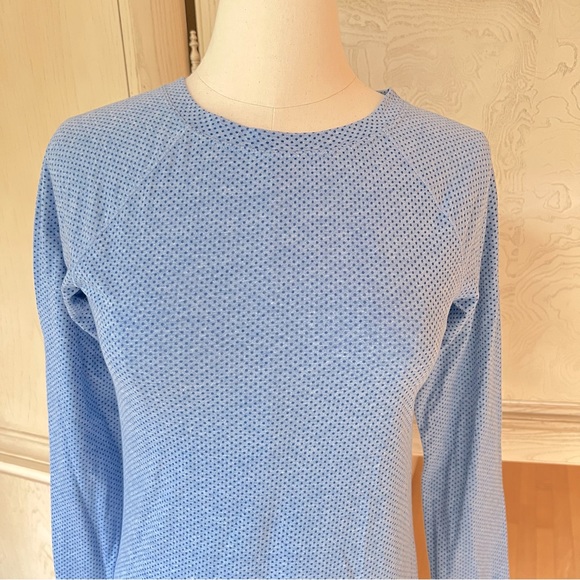 2(X)IST Open Back Long-Sleeve Crewneck Knit Top -- NWT - Picture 4 of 10